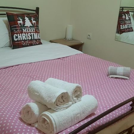 Livia'S Room To Ampelokipi Metro Airport Line Афины Экстерьер фото