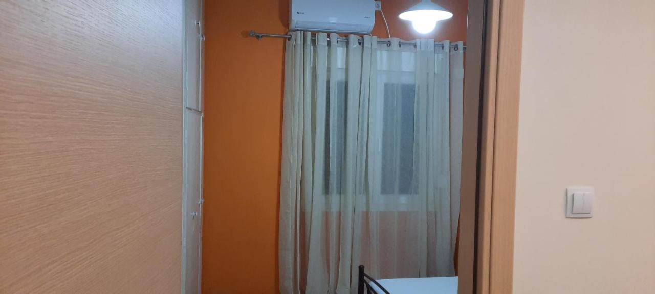 Livia'S Room To Ampelokipi Metro Airport Line Афины Экстерьер фото