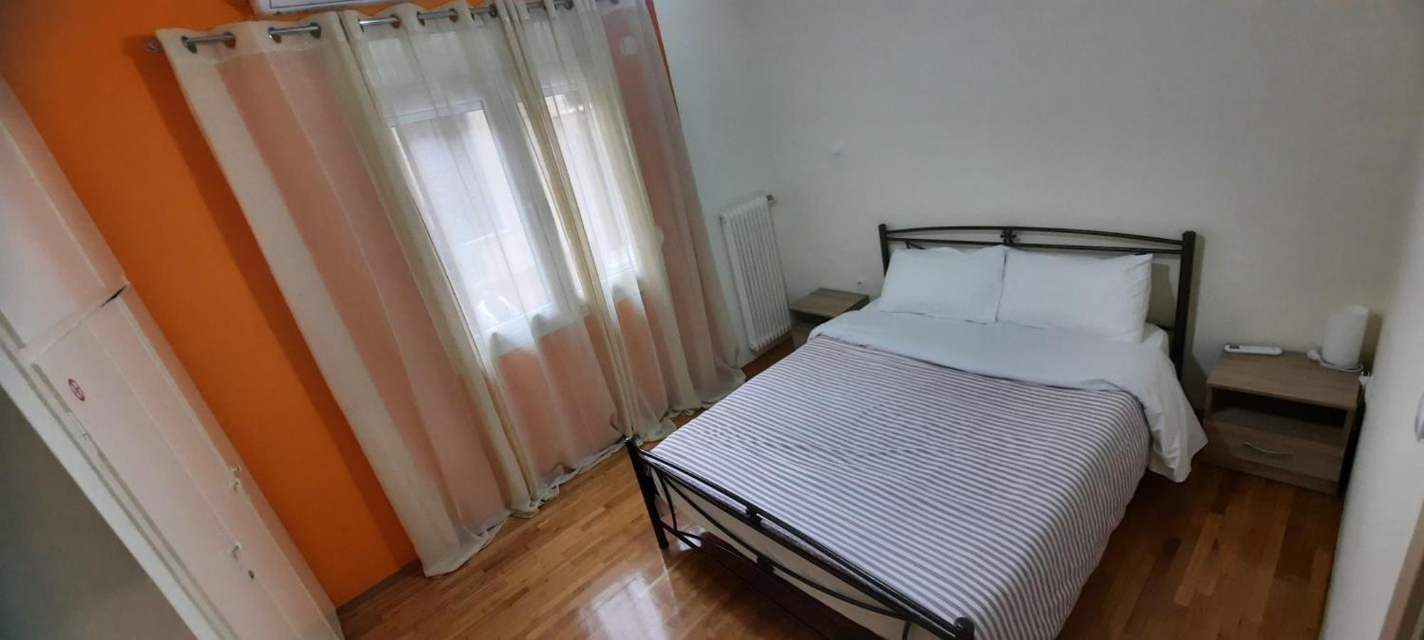 Livia'S Room To Ampelokipi Metro Airport Line Афины Экстерьер фото